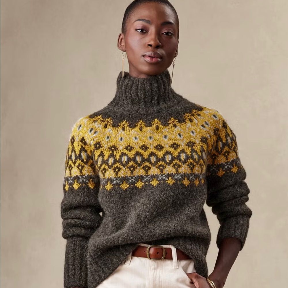 Banana Republic fair isle Turtleneck Sweater. Size XS/S